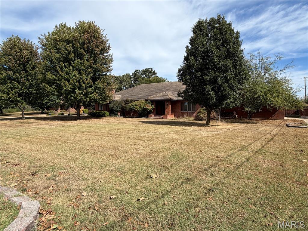 154 Manors Drive — photo