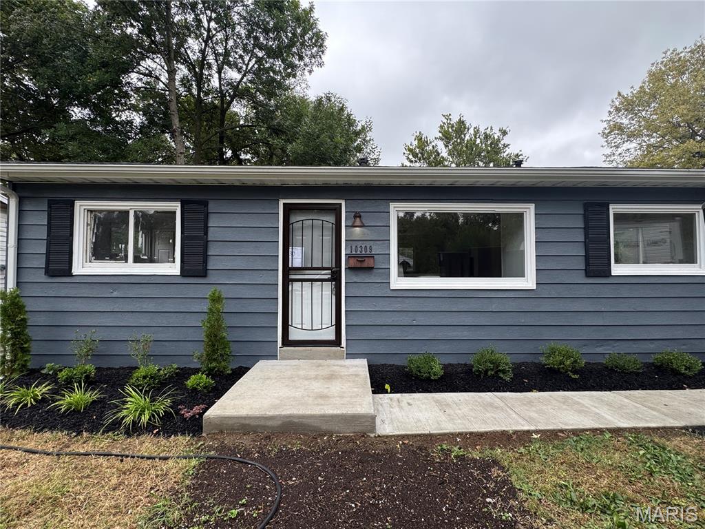 10309 Duke Drive — photo