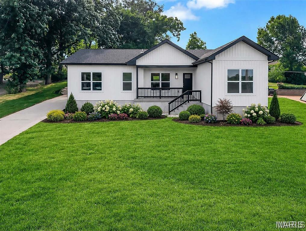 211 Fee Fee Road — photo