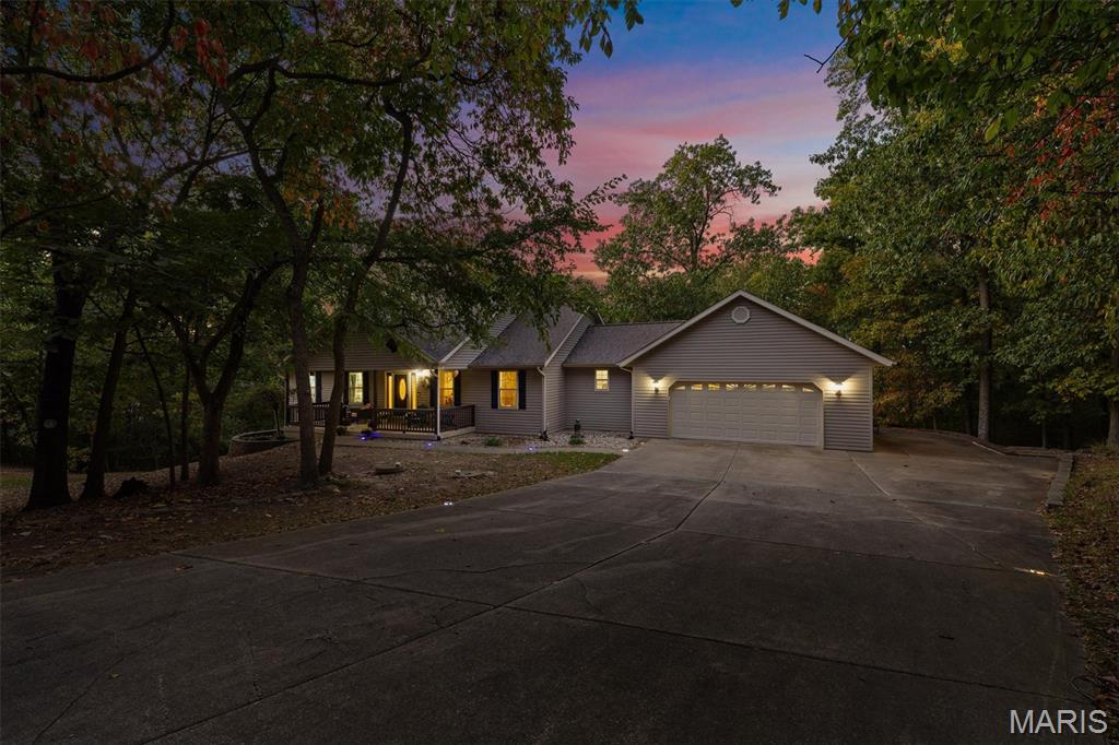 6107 Briar Trail — photo