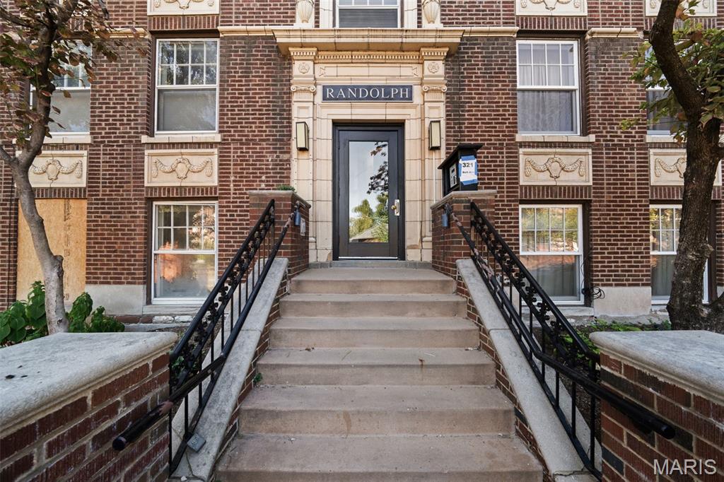 321 Belt Avenue Unit 401 — photo