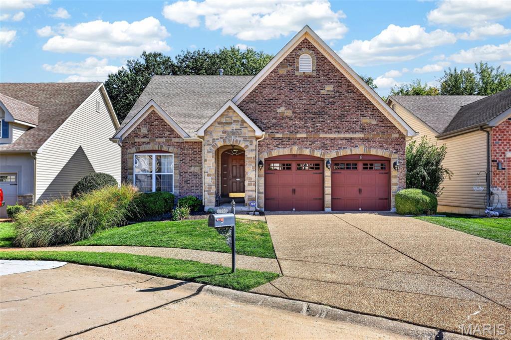 135 Blue Water Drive — photo