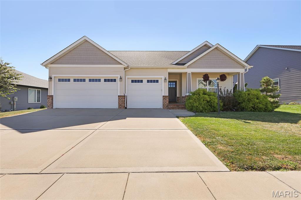 7104 Richmond Drive — photo