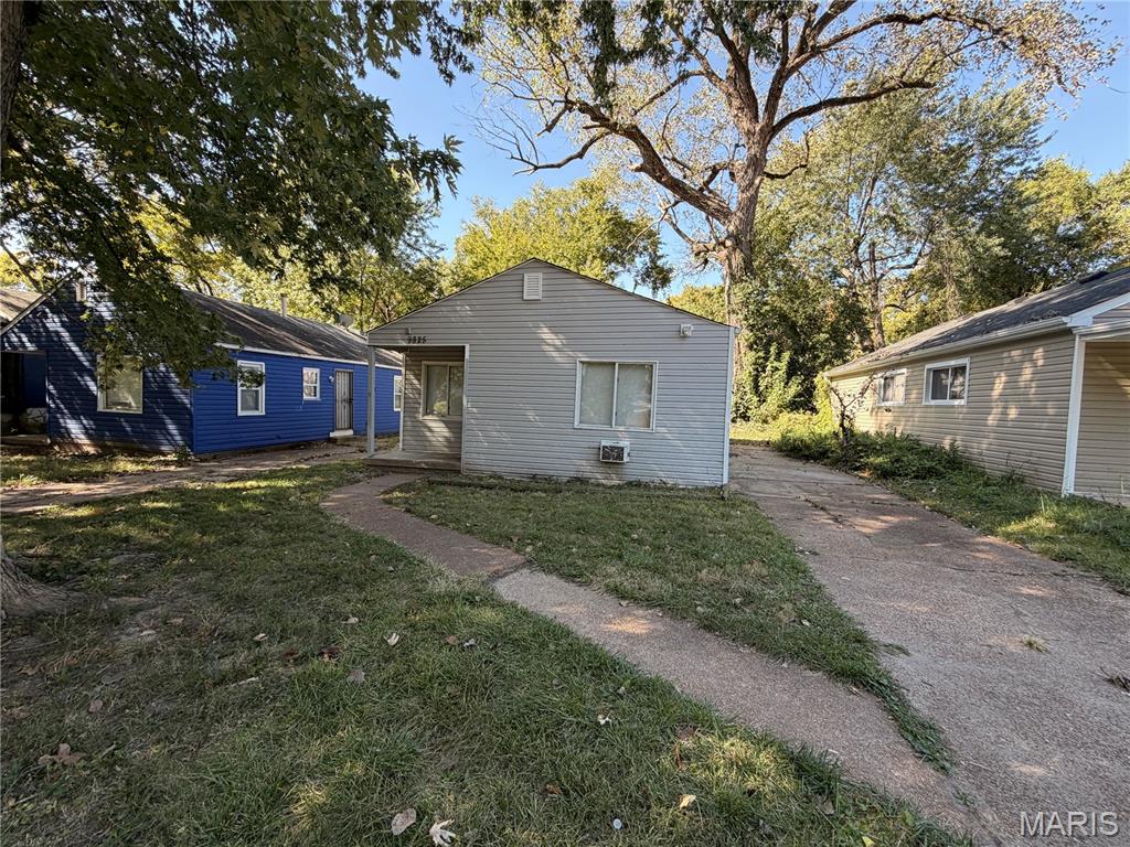 9825 Winkler Drive — photo