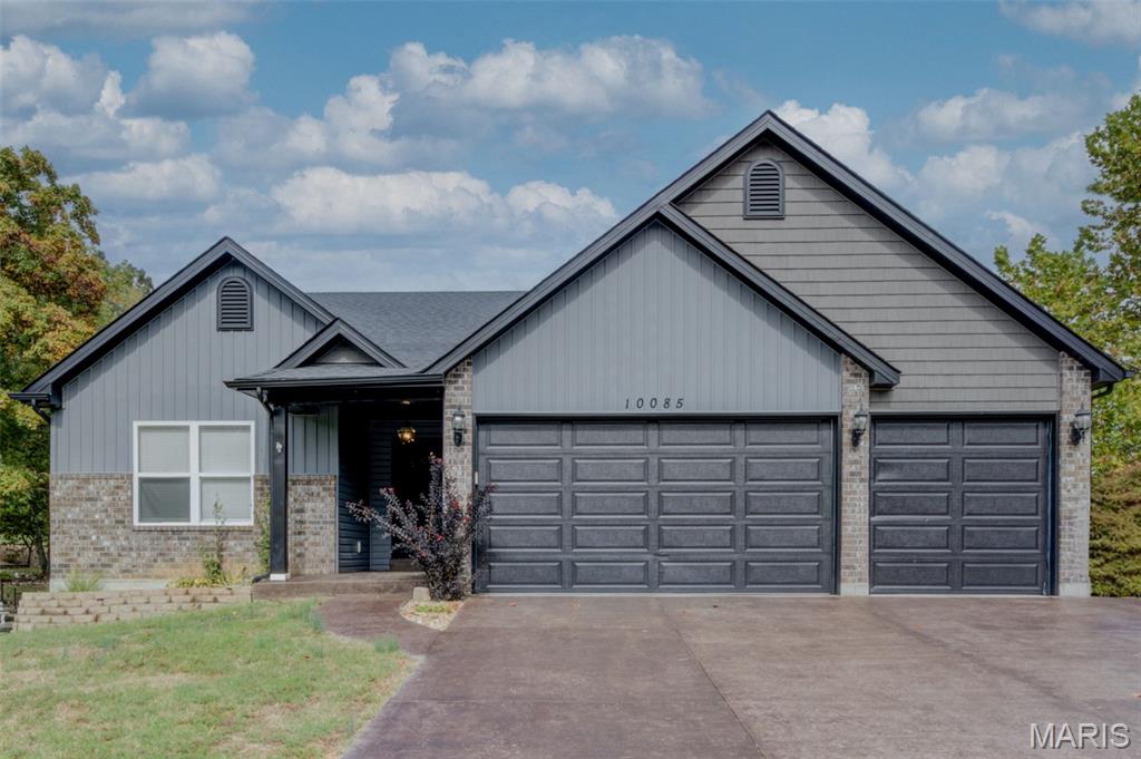 10085 Waterford Drive — photo