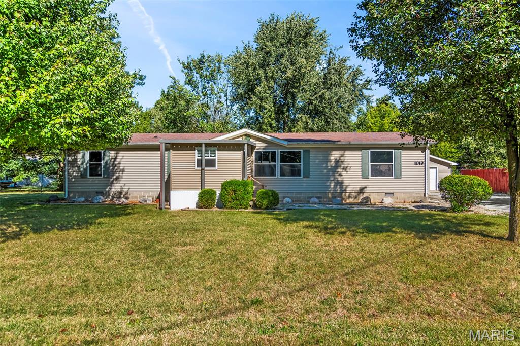 1019 E Seneca Street — photo