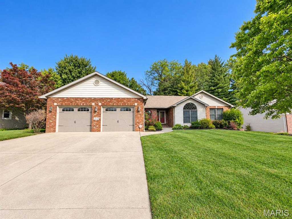 212 Keeneland Court — photo
