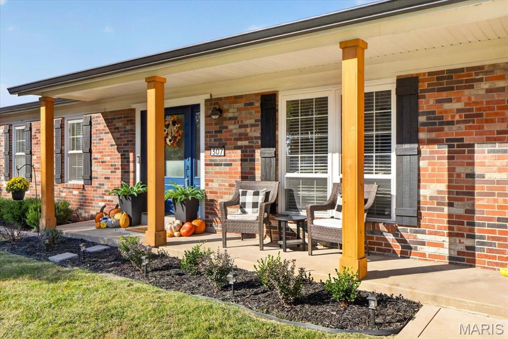 307 Surf Court, Ballwin, MO 63021 — photo 2