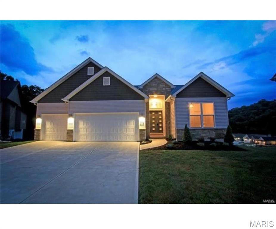 477 Amber Lake Court — photo