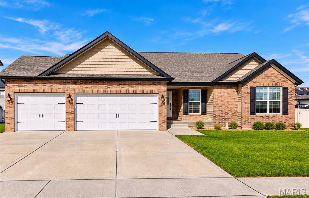 608 Monarch Drive — photo