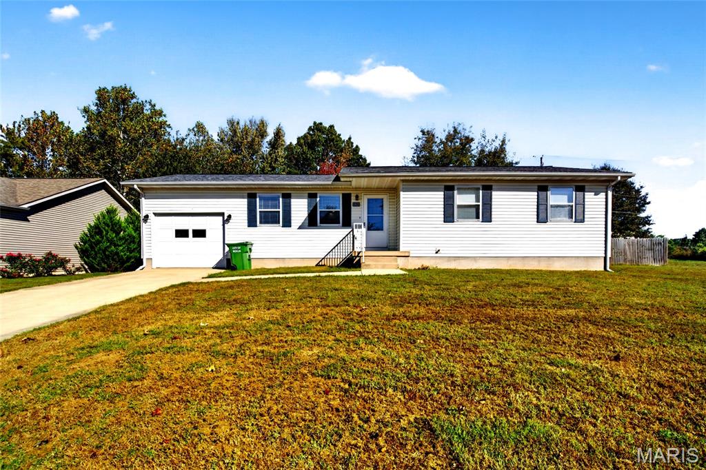 1811 Sandstone Drive — photo