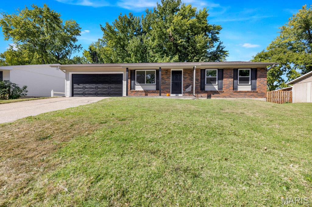 15 Country Hill Road — photo