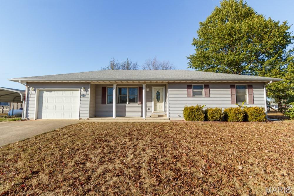 1123 Howard Drive — photo