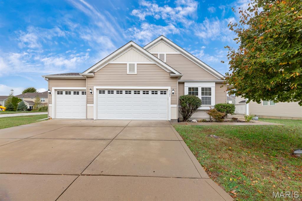 3121 Grace Hill Drive — photo