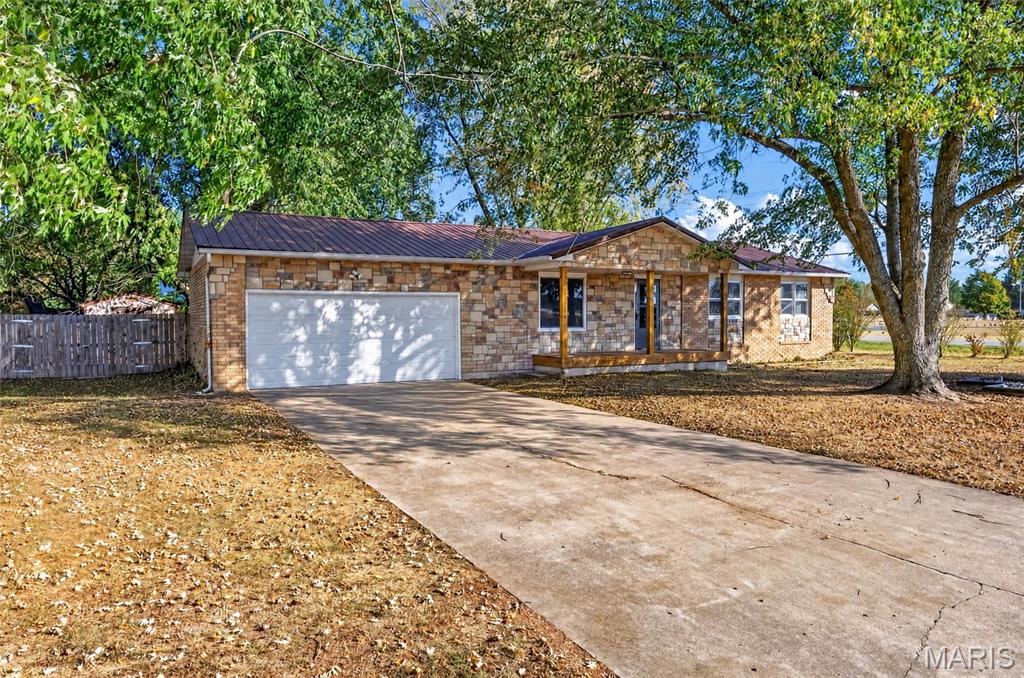2096 Highland Street — photo