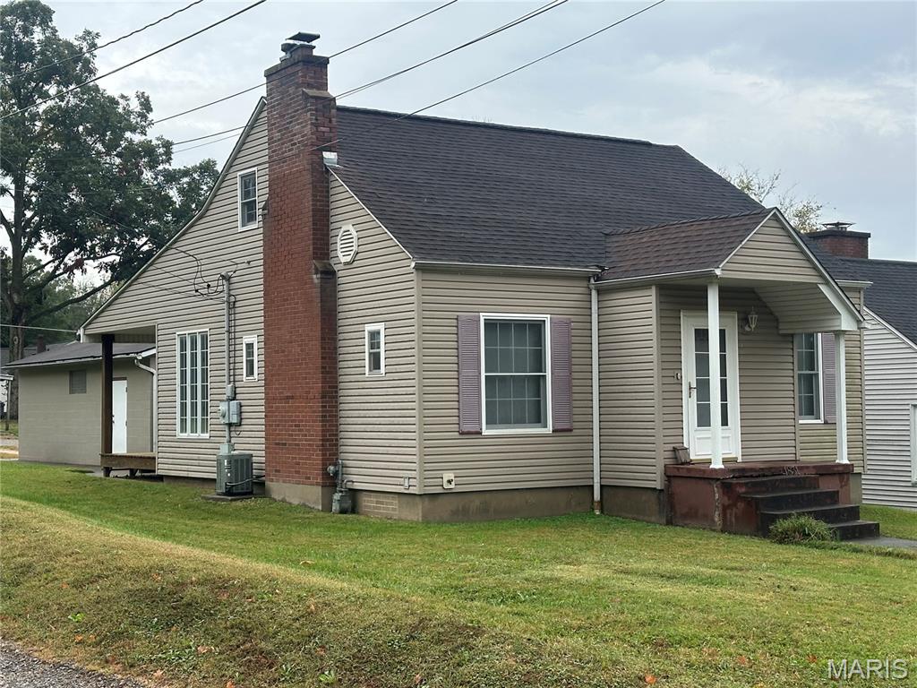 1831 Good Hope Street — photo