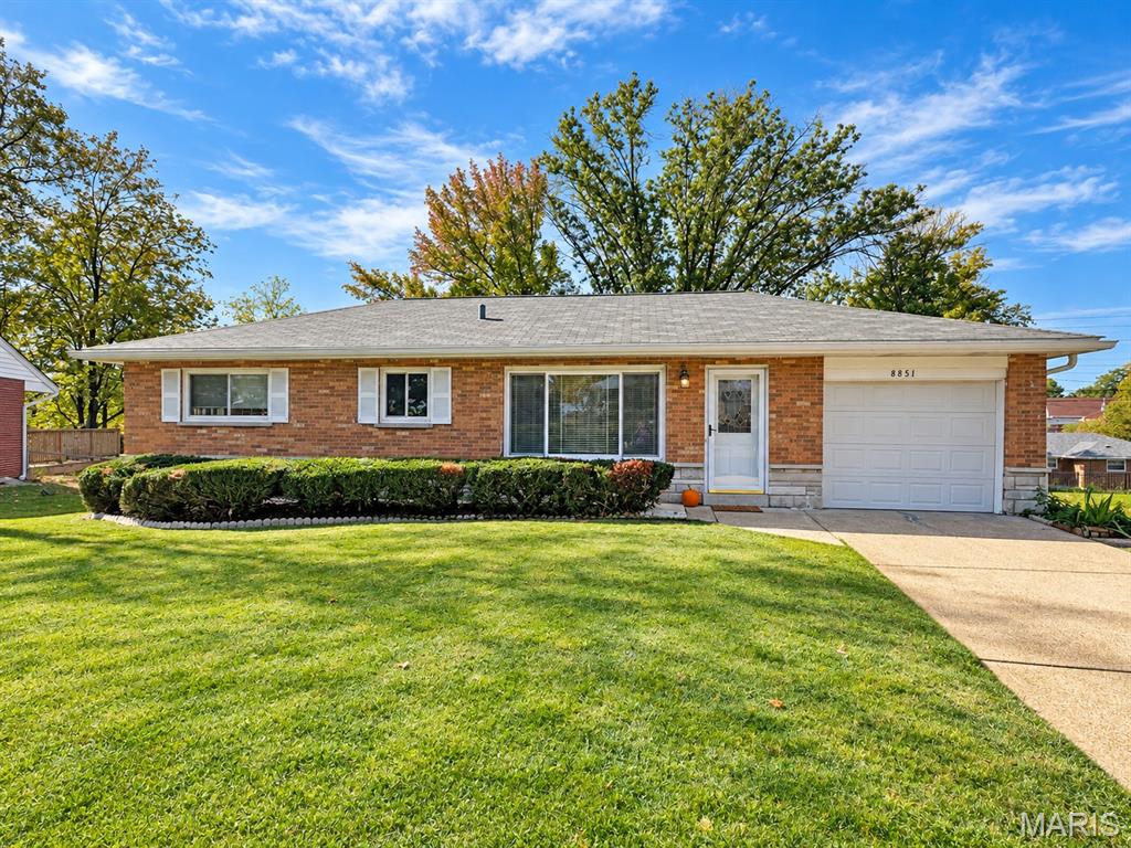 8851 Glen Rose Drive — photo