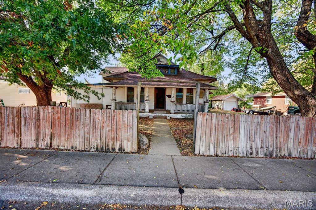 359 W Hayes Street — photo