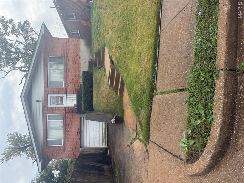 4468 Anderson Avenue — photo