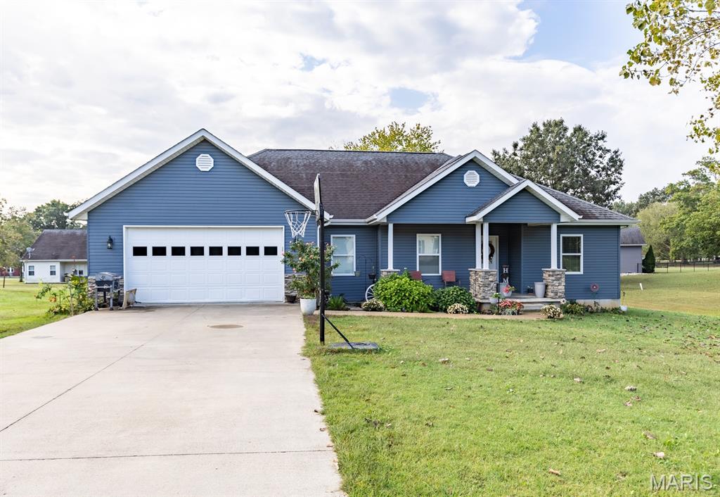 2406 W Donna Drive — photo
