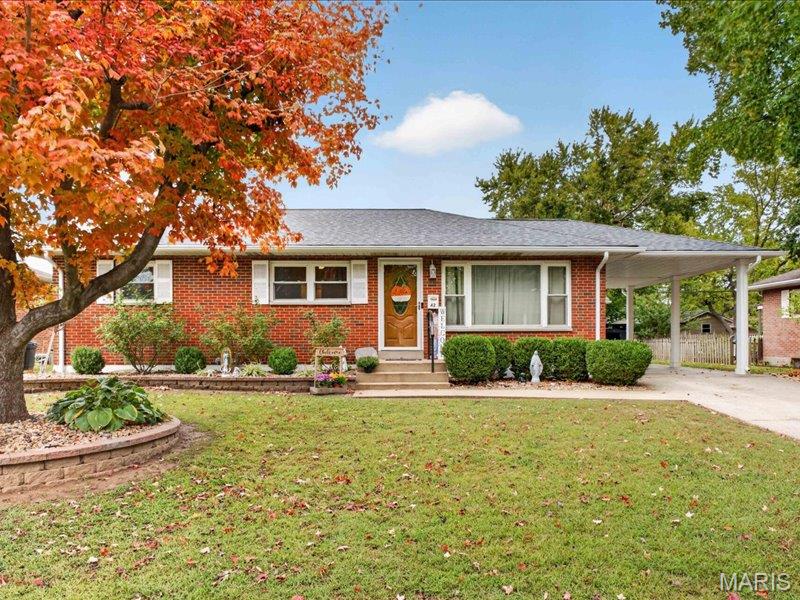 42 Villa Drive — photo