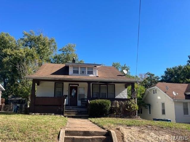 2203 McLaran Avenue — photo
