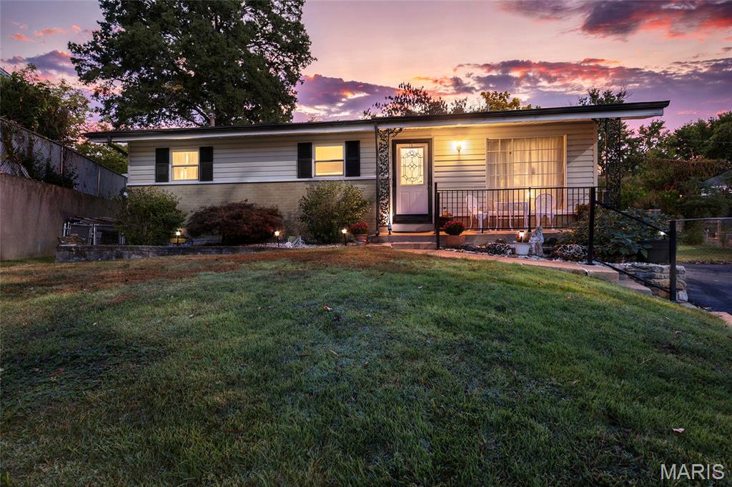 10905 Hampshire Manor Court — photo