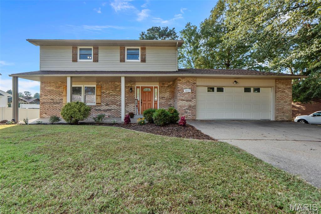 2213 Kent Drive — photo