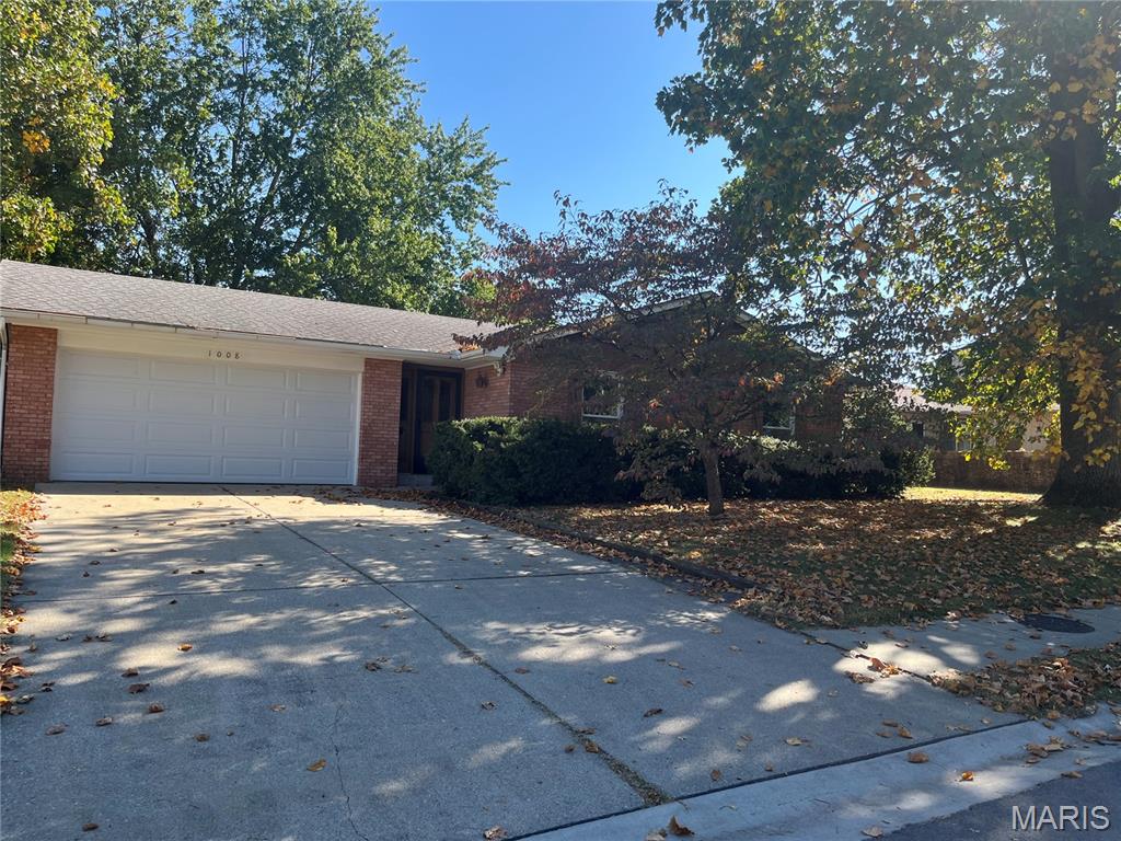 1008 Nancy Drive — photo