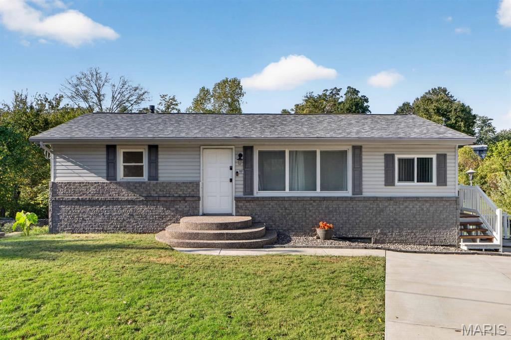 27 Lillian Drive — photo