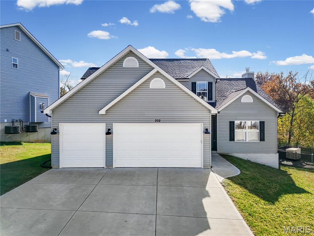 302 Wolf Pack Drive — photo