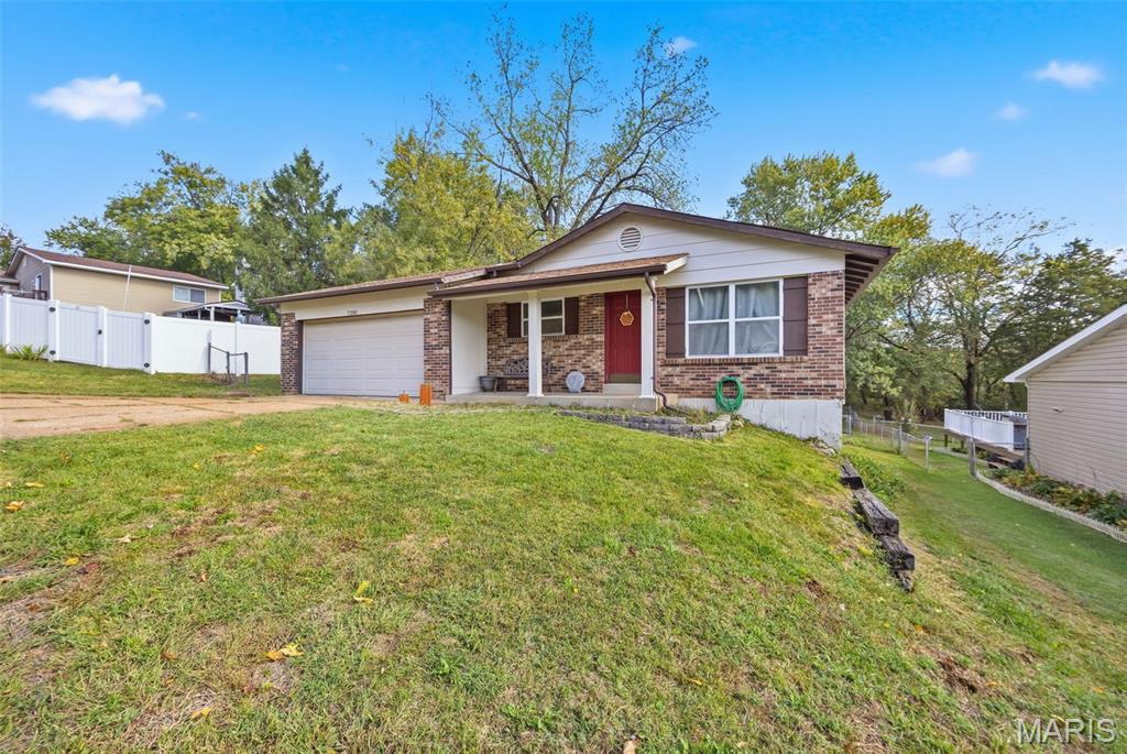 Home in Barnhart, MO 63012 — photo 2