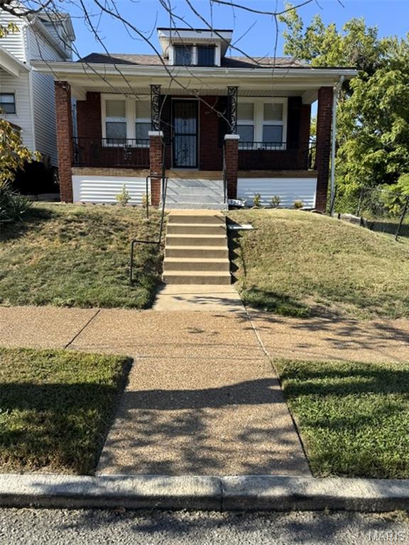 5379 Arlington Avenue — photo