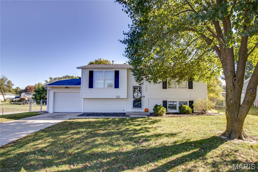 7733 Meadowlark Drive — photo