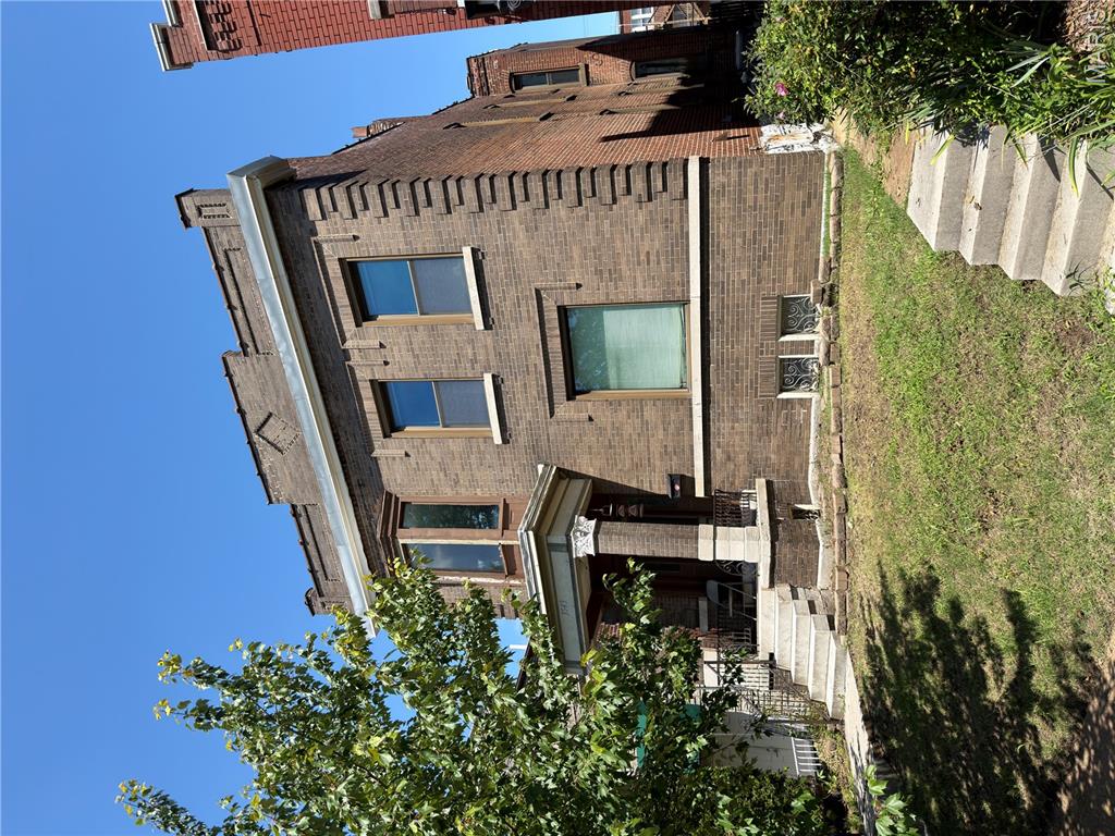 3543 Humphrey Street — photo