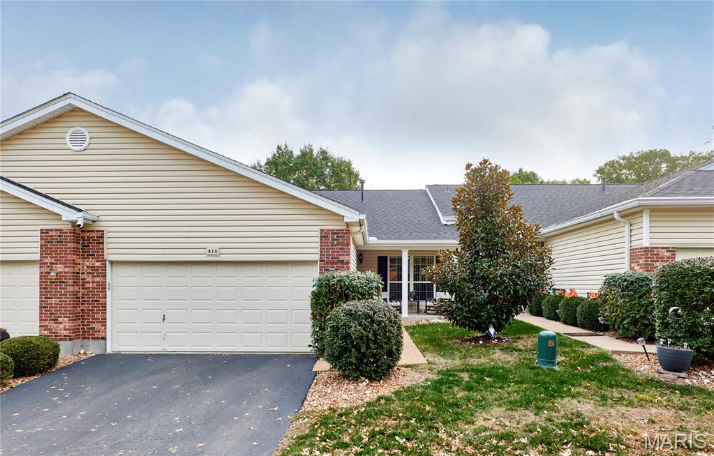 814 Woodside Trails Drive — photo