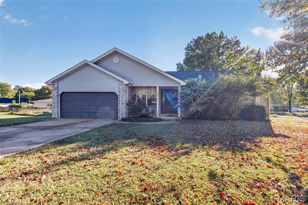 1540 Dara Drive — photo