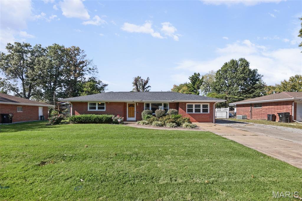 23 Buckingham Road, Belleville, IL 62226 | Realty.com