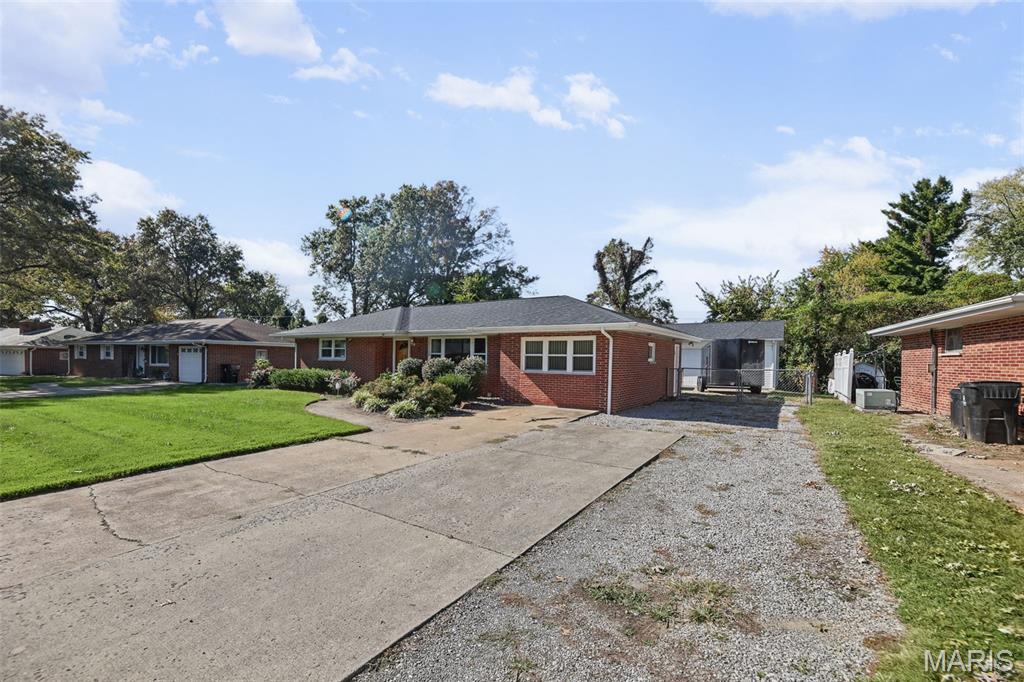 23 Buckingham Road, Belleville, IL 62226 | Realty.com
