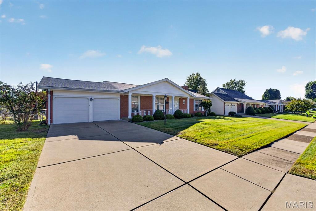 5414 Danforth Drive, Unincorporated, MO 63129 — photo 2