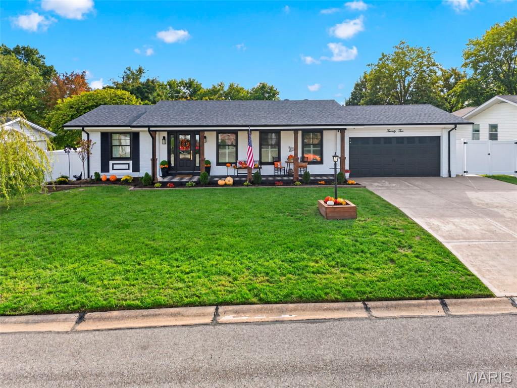 22 S Joyce Ellen Way — photo