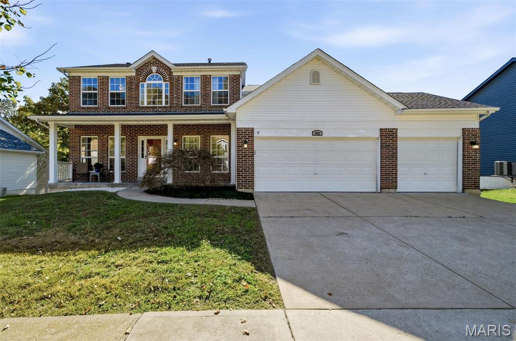 552 Hickory Manor — photo