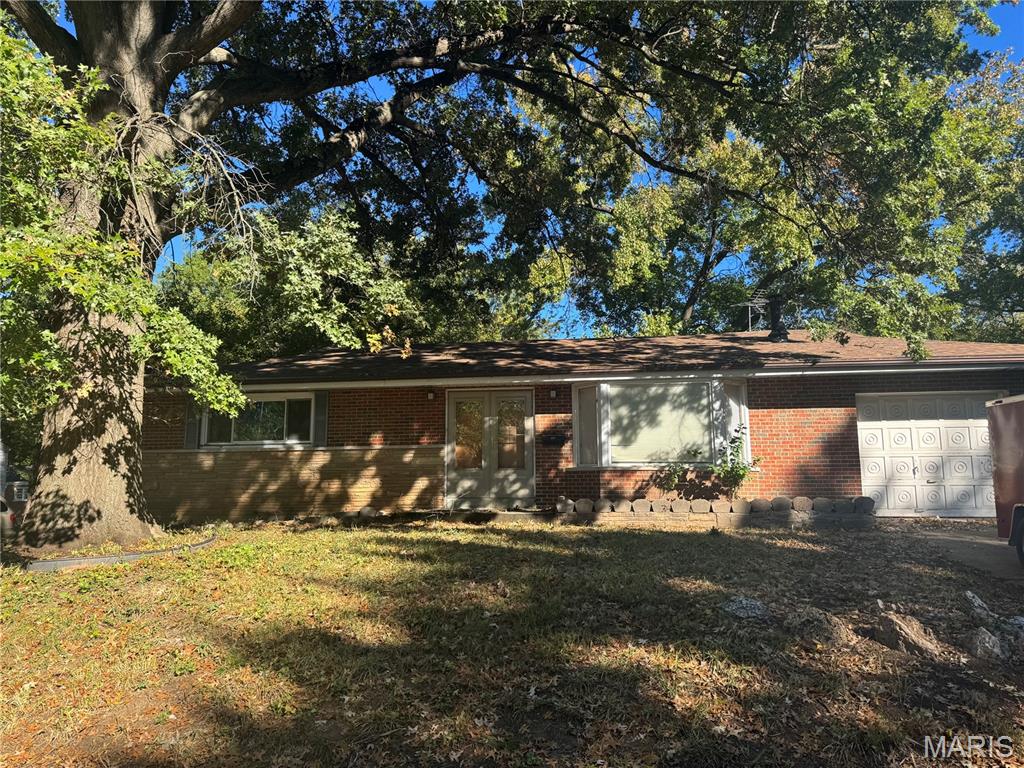 1007 Hutton Place — photo