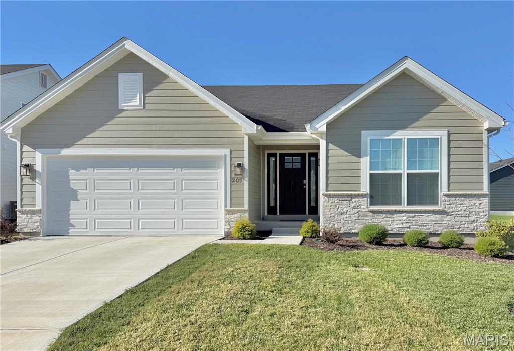 205 Red Fox Court — photo