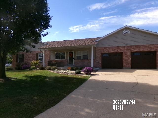 122 Maple Lane — photo