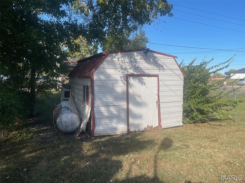 320 Baker Street, Fredericktown, MO 63645 — photo 2