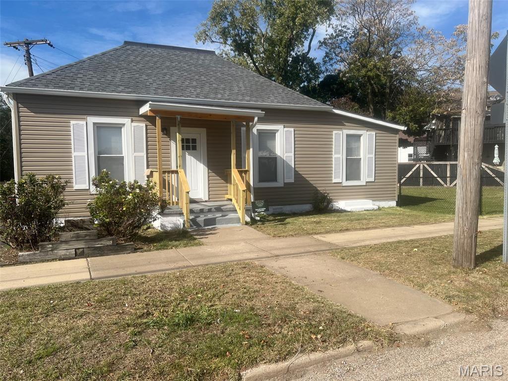 304 W Main Street — photo