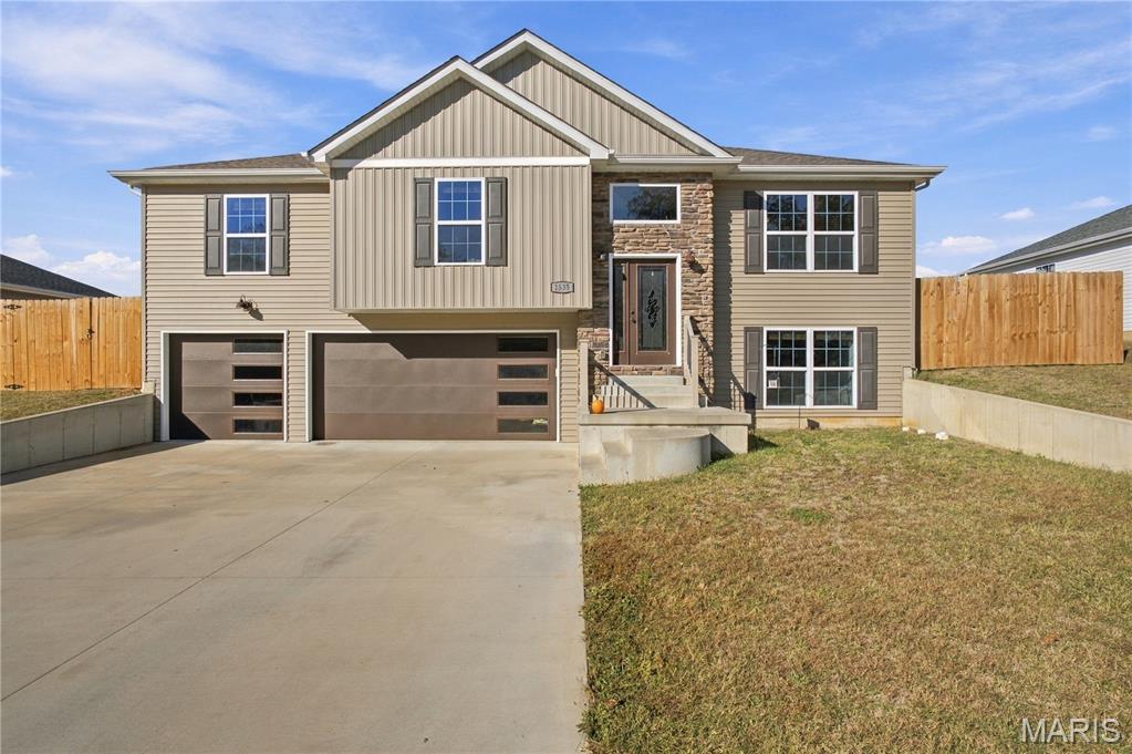 1535 Kiesha Lane — photo