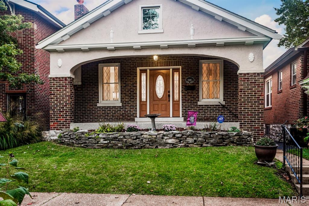 5916 Leona Street — photo