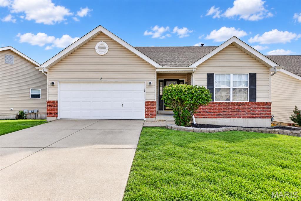 8 Alviston Court — photo